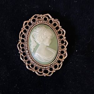 Vintage Cameo Brooch